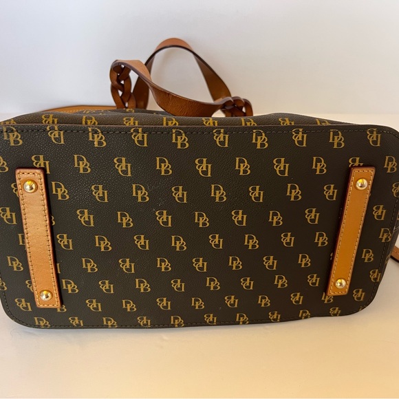 Large Dooney & Bourke Crossbody Satchel - Picture 6 of 8